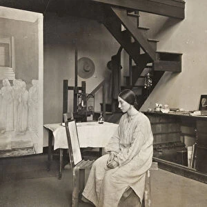 Winifred Knights in her studio (b / w photo)